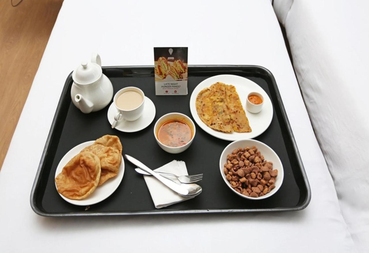 Hotel Signetic Blue Bhopal Ngoại thất bức ảnh