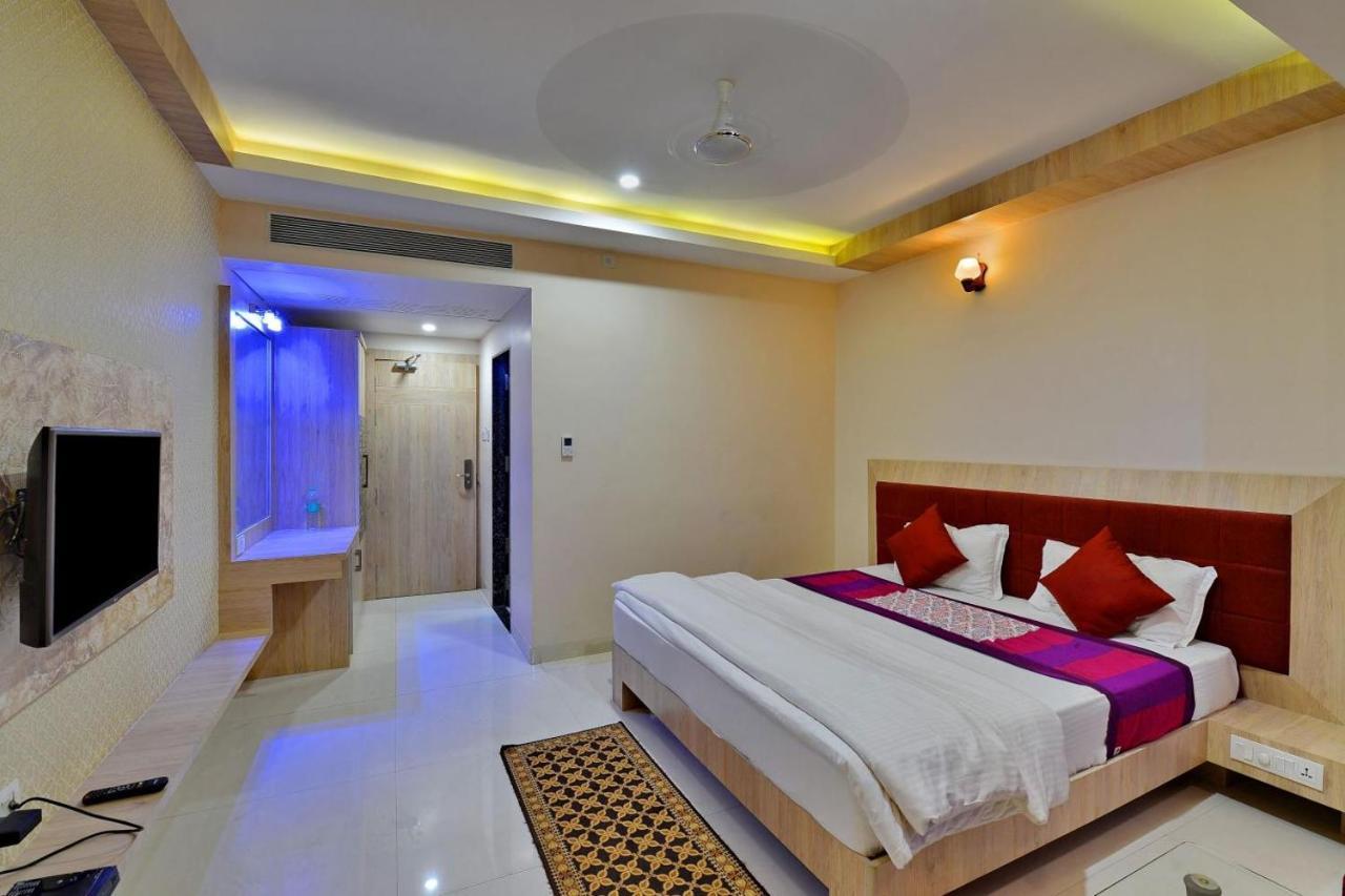 Hotel Signetic Blue Bhopal Ngoại thất bức ảnh