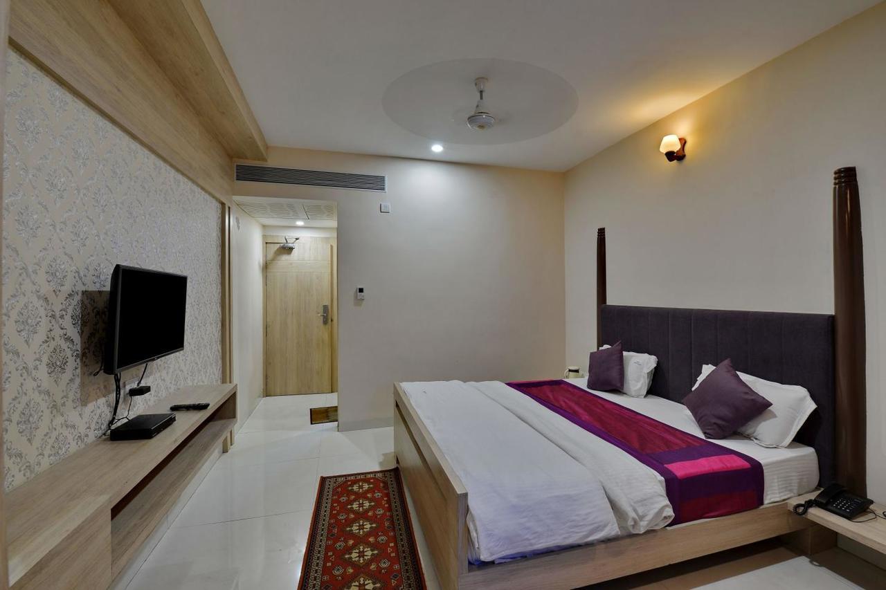 Hotel Signetic Blue Bhopal Ngoại thất bức ảnh