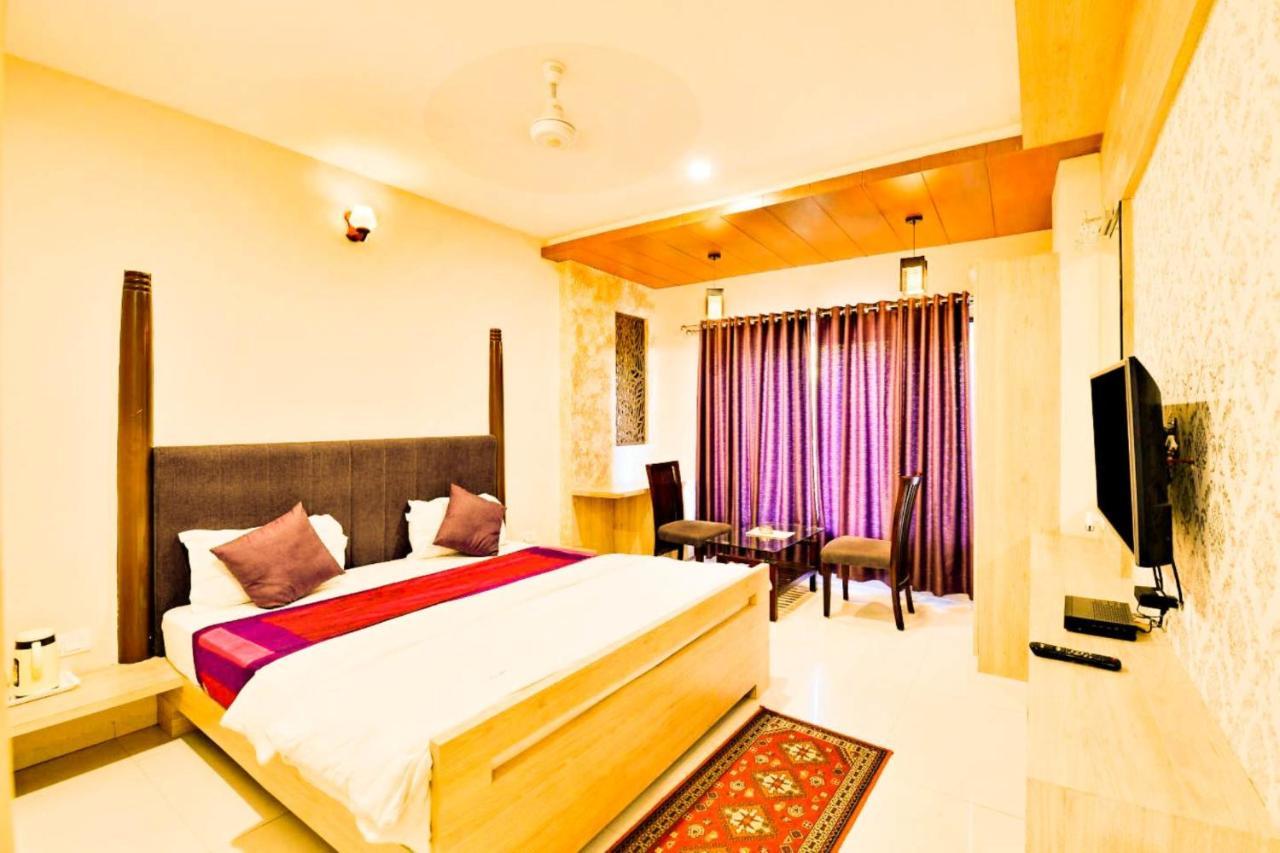 Hotel Signetic Blue Bhopal Ngoại thất bức ảnh