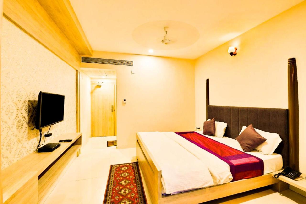 Hotel Signetic Blue Bhopal Ngoại thất bức ảnh